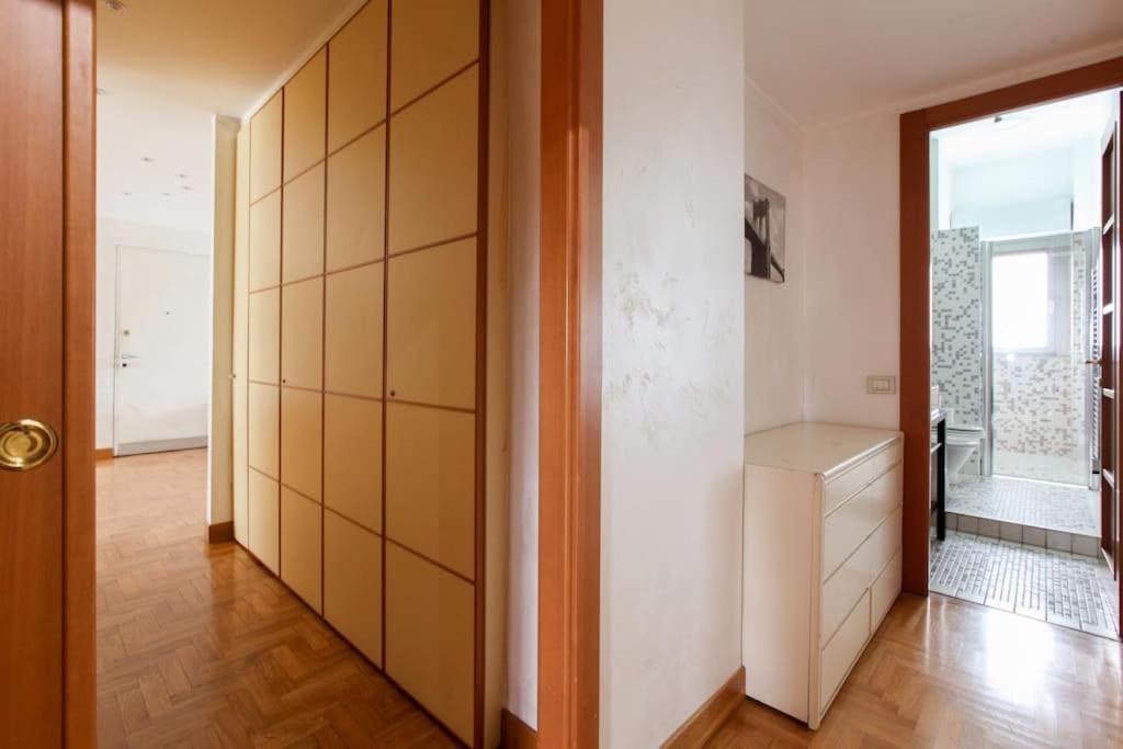 Fieramilano 3Br Apartment Bagian luar foto